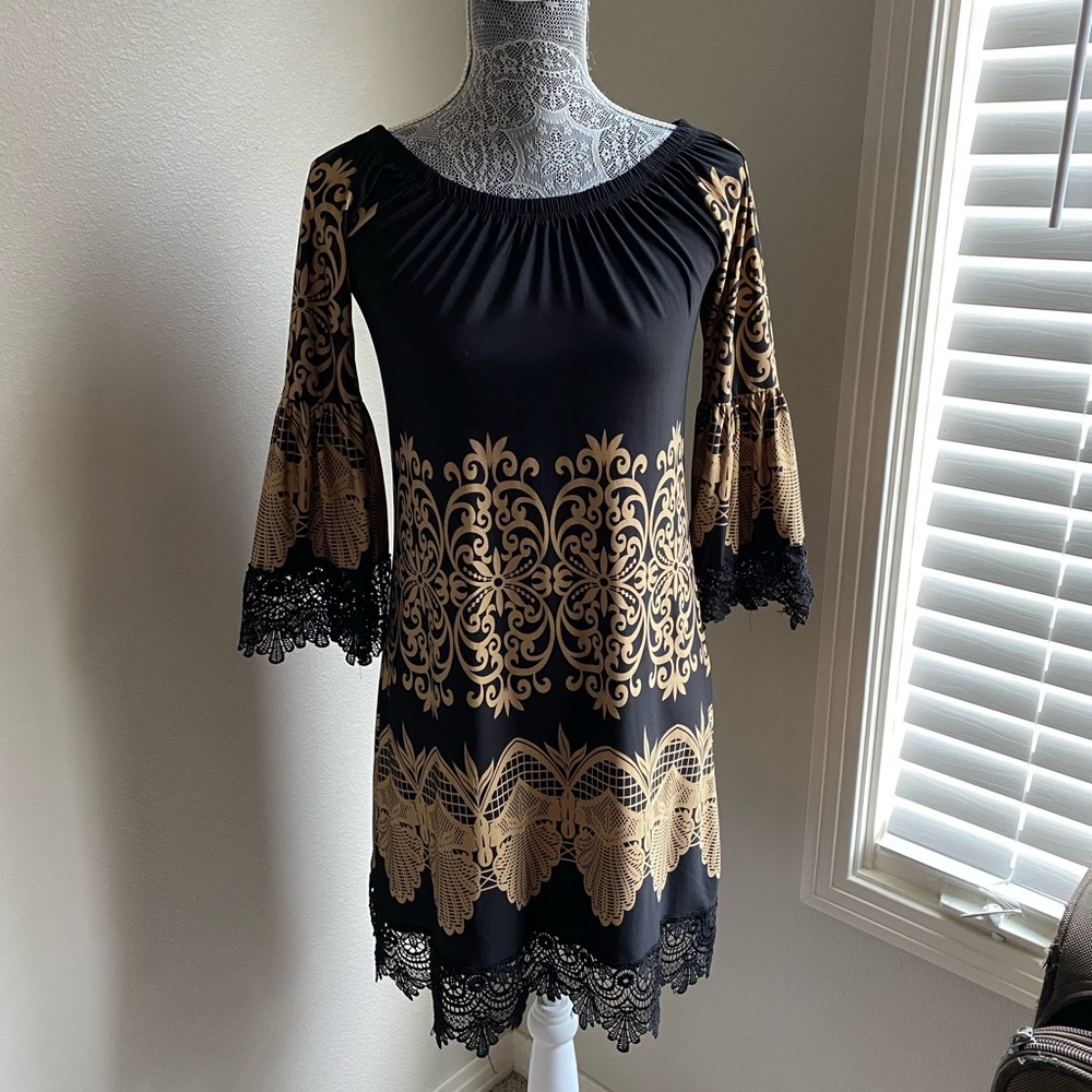Black Print Dress Size Small NWOT